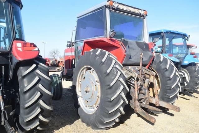 Image of Massey Ferguson 2675 equipment image 1