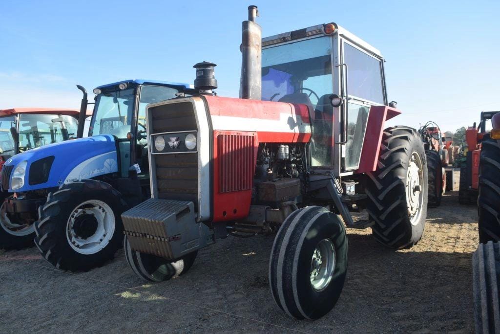 Massey Ferguson 2675 Equipment Image0