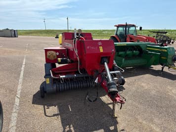 Main image Massey Ferguson Hesston 1840