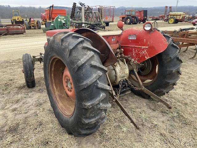 Image of Massey Ferguson 135 equipment image 3