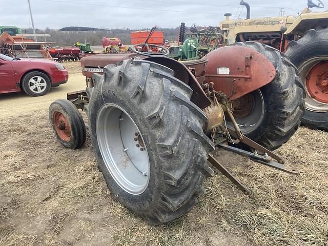 Image of Massey Ferguson 135 equipment image 4