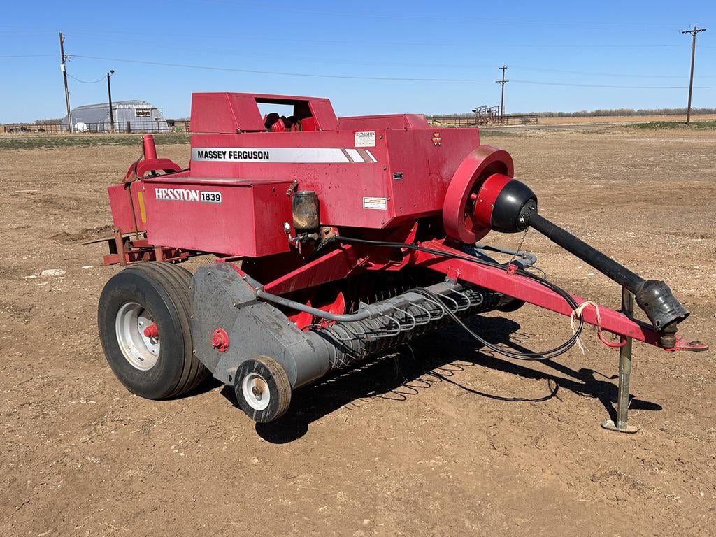 SOLD - Massey Ferguston 1839 Hay and Forage with --- Bales | Tractor Zoom