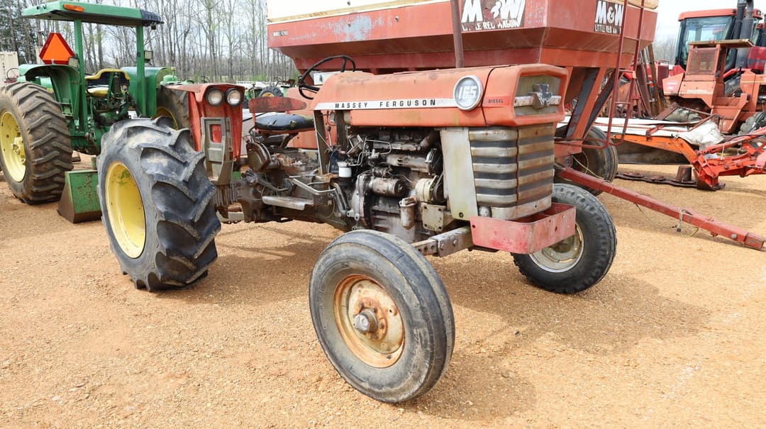 Image of Massey Ferguson 165 Primary image