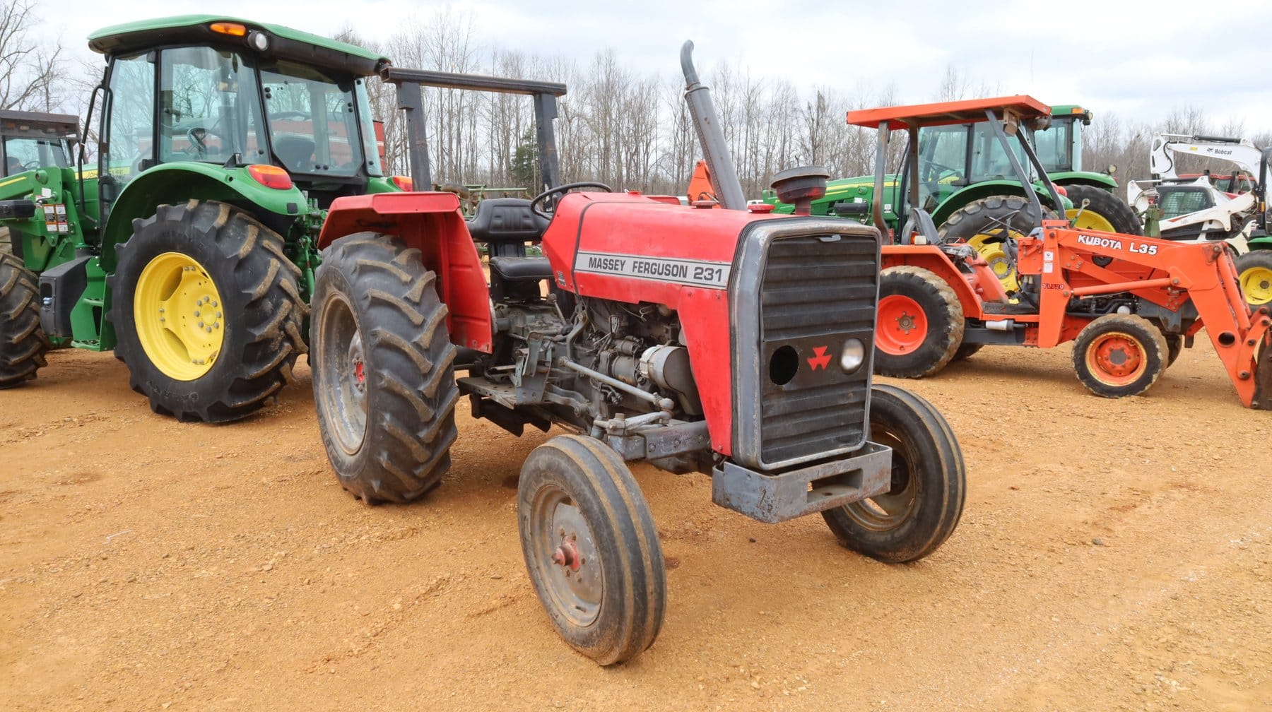Massey Ferguson 231 Equipment Image0