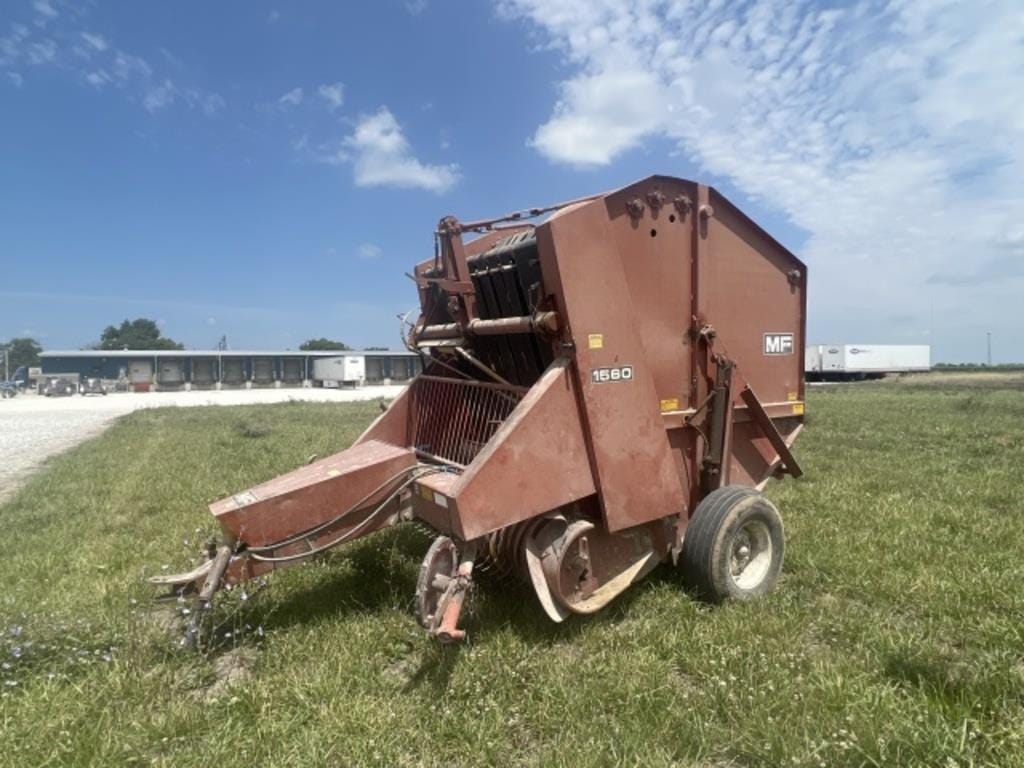 Main image Massey Ferguson 1560