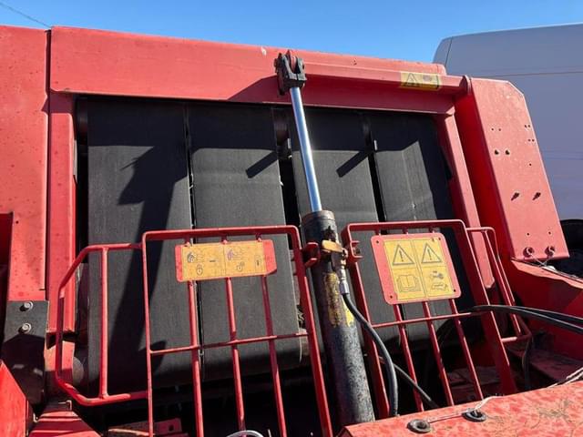 Image of Massey Ferguson 143 equipment image 4