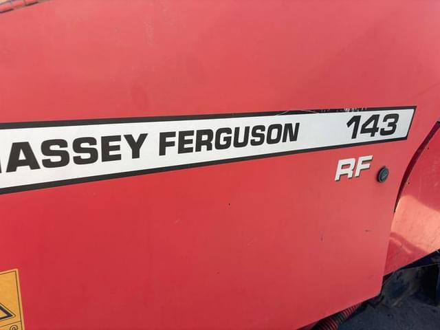 Image of Massey Ferguson 143 equipment image 2