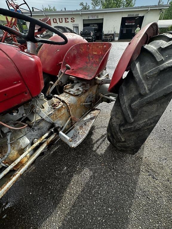 Image of Massey Ferguson TO-35 equipment image 3