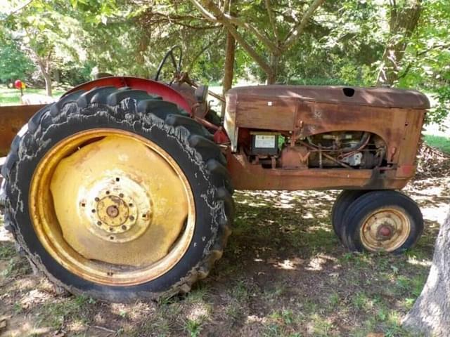 Image of Massey-Harris 101 Junior equipment image 1