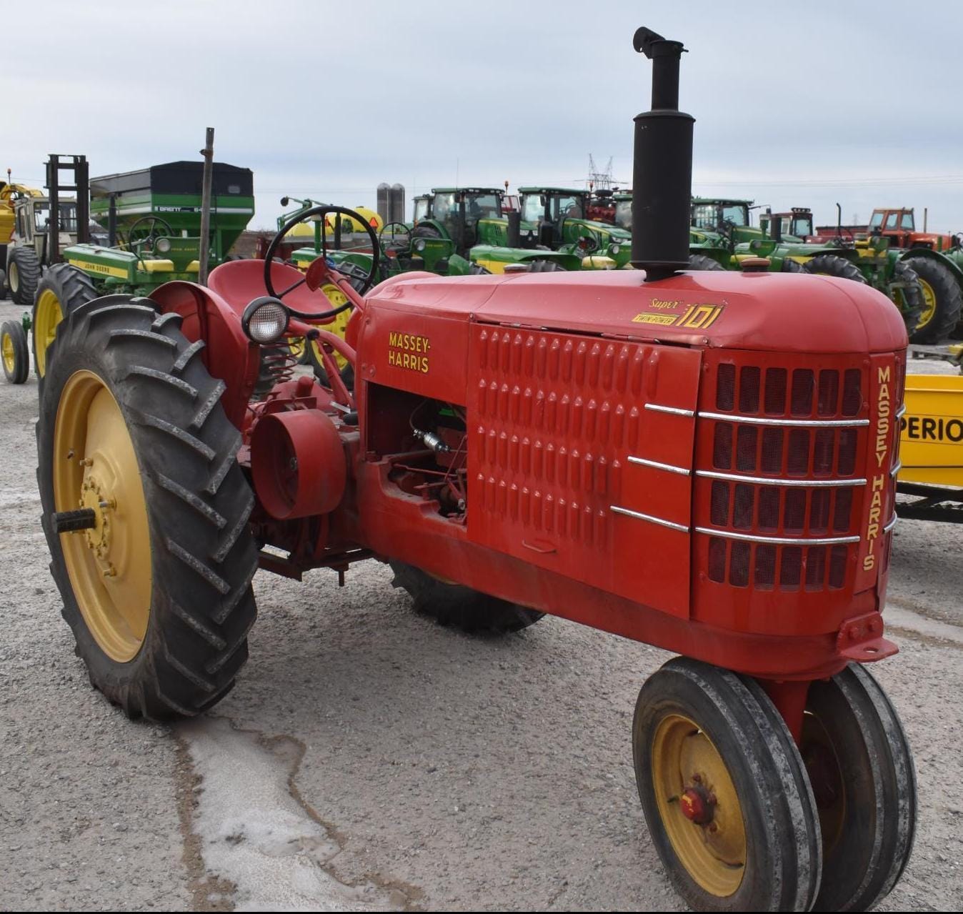 Main image Massey-Harris 101 Super