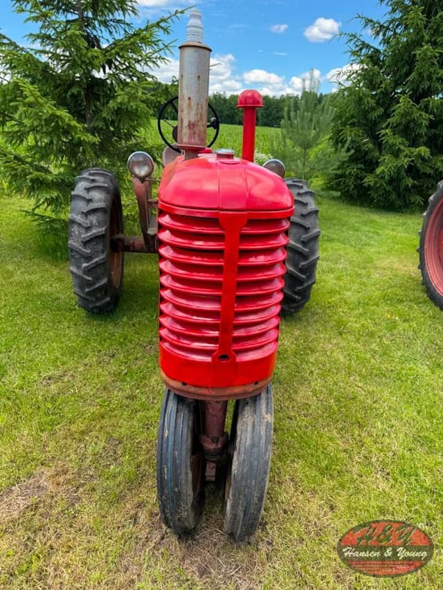 Image of Massey-Harris 20 equipment image 1