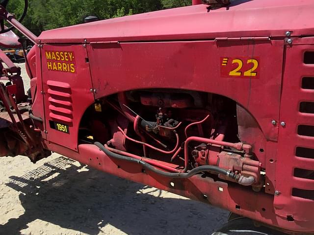 Image of Massey-Harris 22 equipment image 3