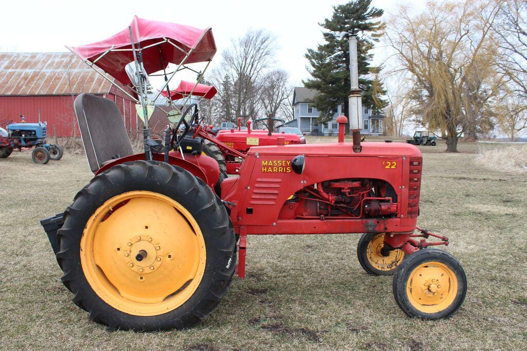 Main image Massey-Harris 22