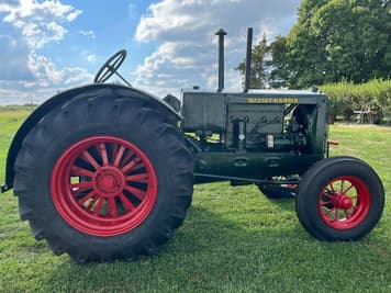 Main image Massey-Harris 25