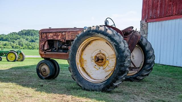 Image of Massey-Harris 30 equipment image 2