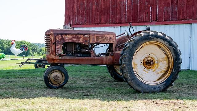 Image of Massey-Harris 30 equipment image 1