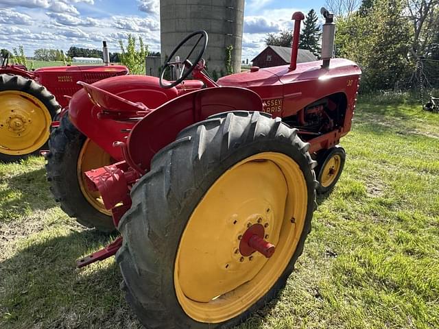Image of Massey-Harris 30 equipment image 2