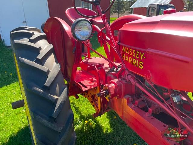Image of Massey-Harris 30 equipment image 3