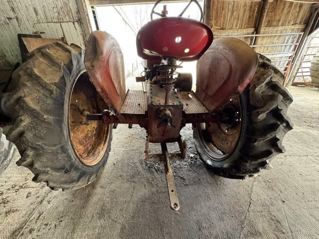 Image of Massey-Harris 30 equipment image 2