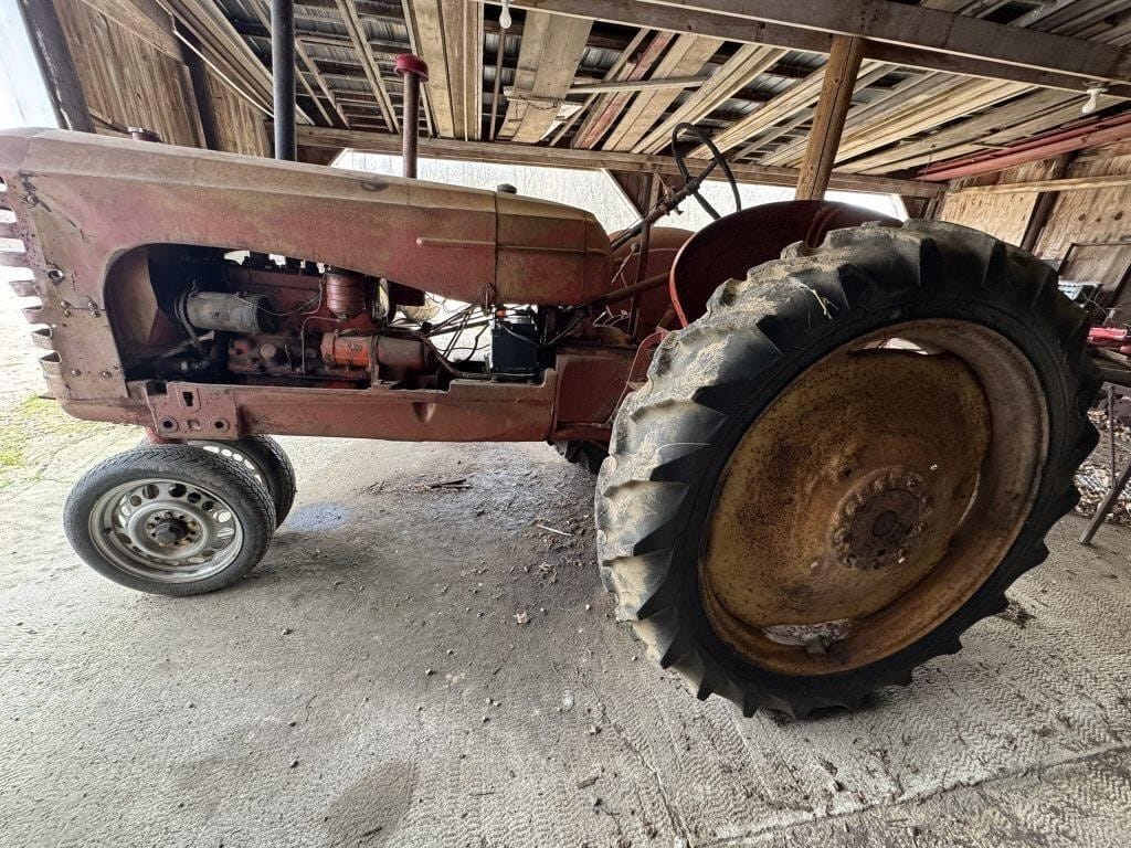 Massey-Harris 30 Equipment Image0