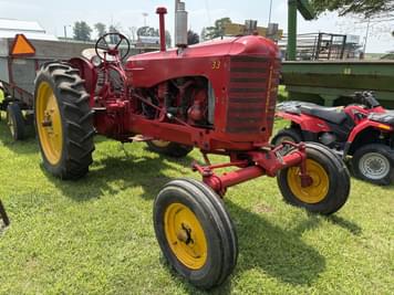 Main image Massey-Harris 33