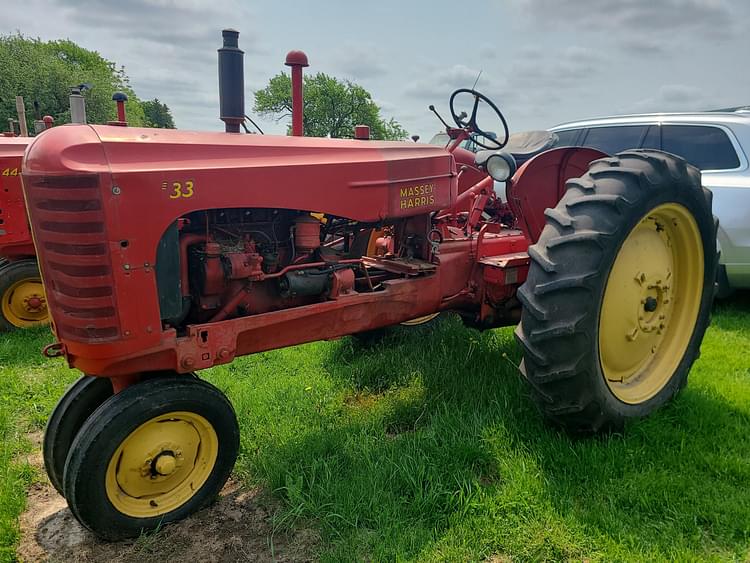 Main image Massey-Harris 33 0