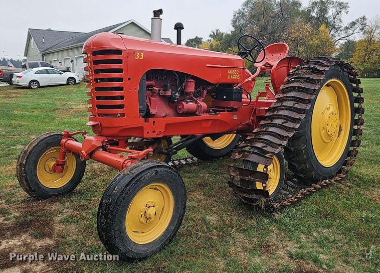 Main image Massey-Harris 33