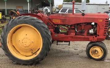 Main image Massey-Harris 33