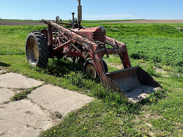Image of Massey-Harris 333 equipment image 2