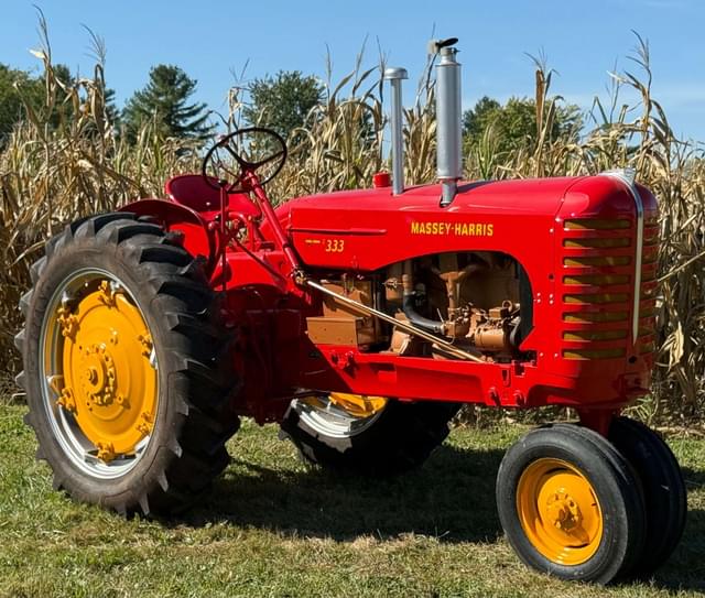 Image of Massey-Harris 333 equipment image 2