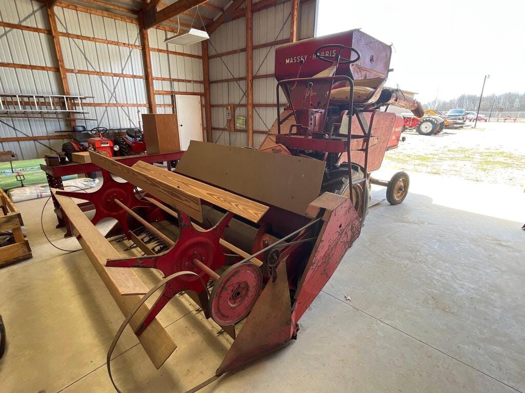 Main image Massey-Harris 35