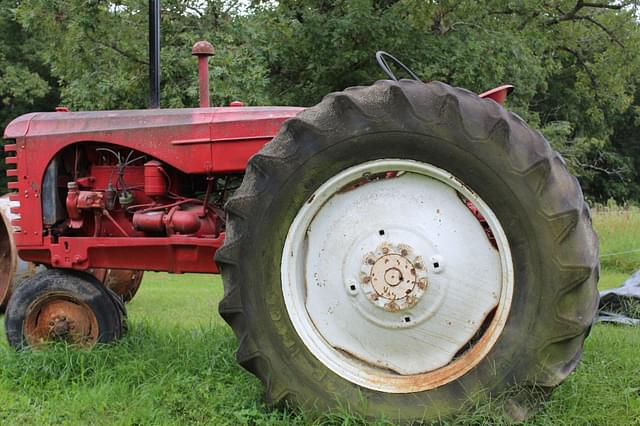 Image of Massey-Harris 44 equipment image 1