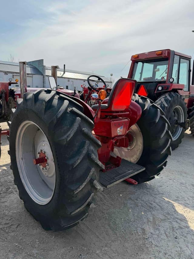 Image of Massey-Harris 44 equipment image 3