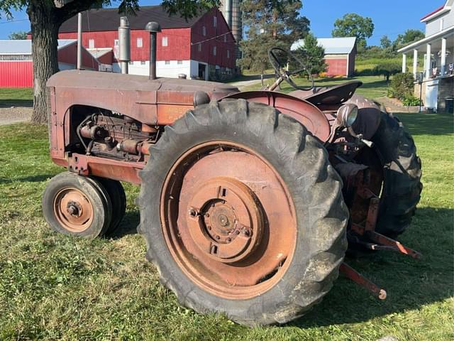 Image of Massey-Harris 44 equipment image 2