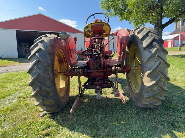 Image of Massey-Harris 44 equipment image 4