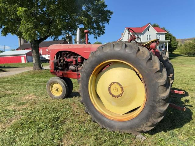 Image of Massey-Harris 44 equipment image 2