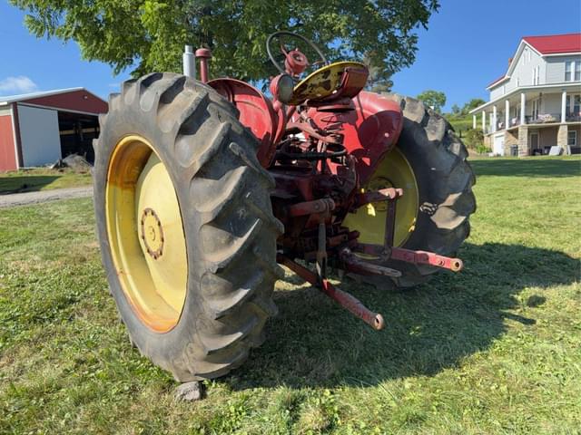 Image of Massey-Harris 44 equipment image 3