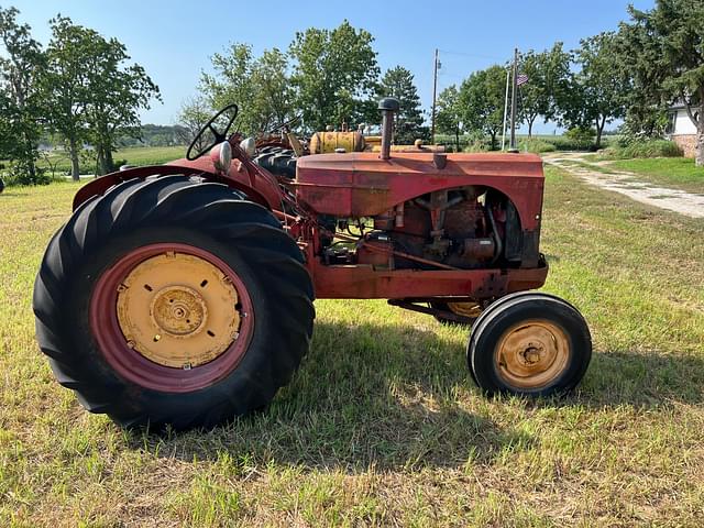 Image of Massey-Harris 44 equipment image 4