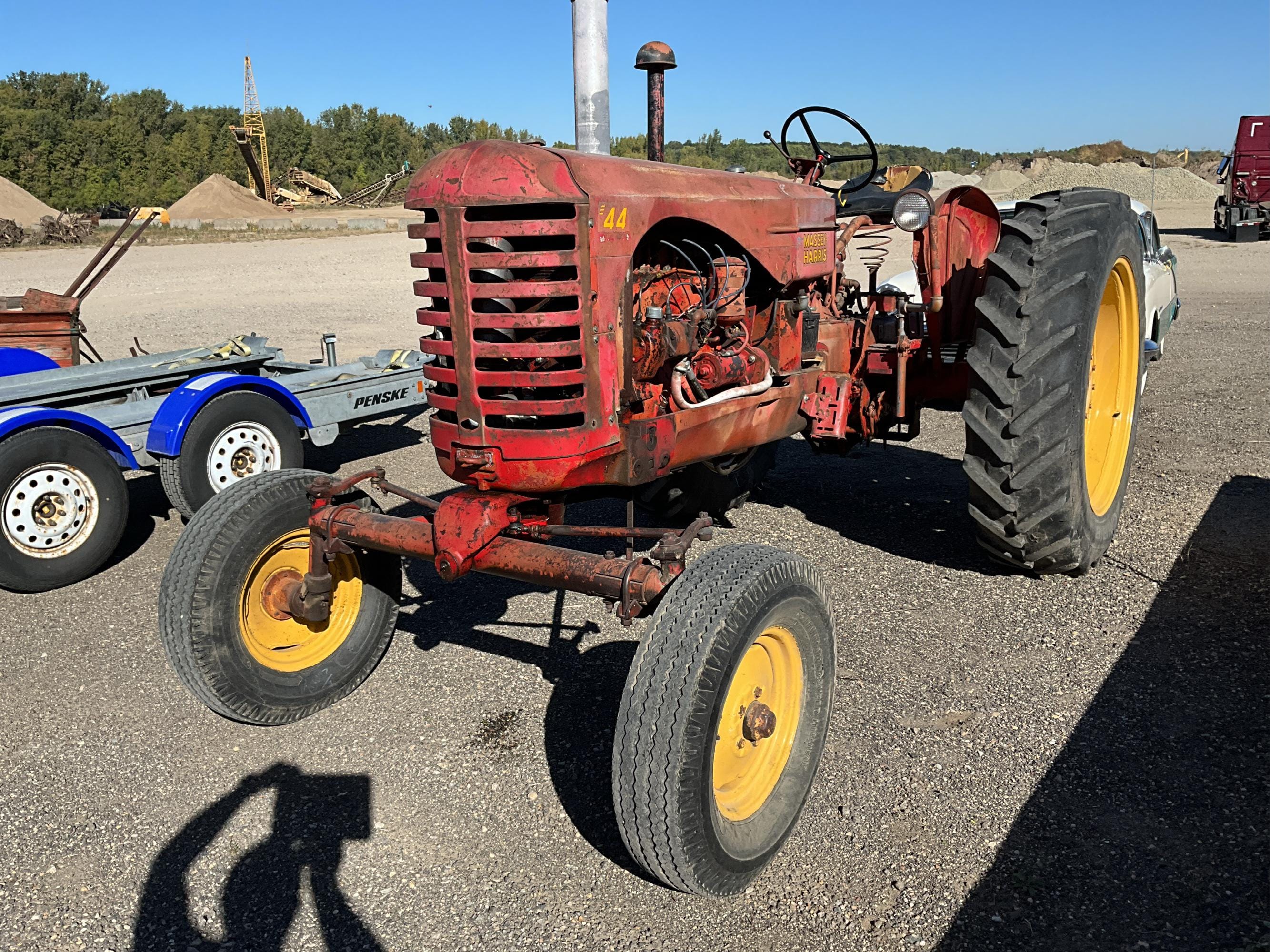 Main image Massey-Harris 44