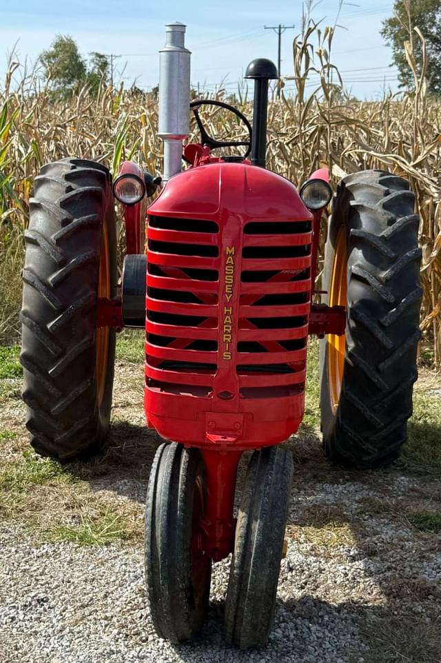 Image of Massey-Harris 44 equipment image 4