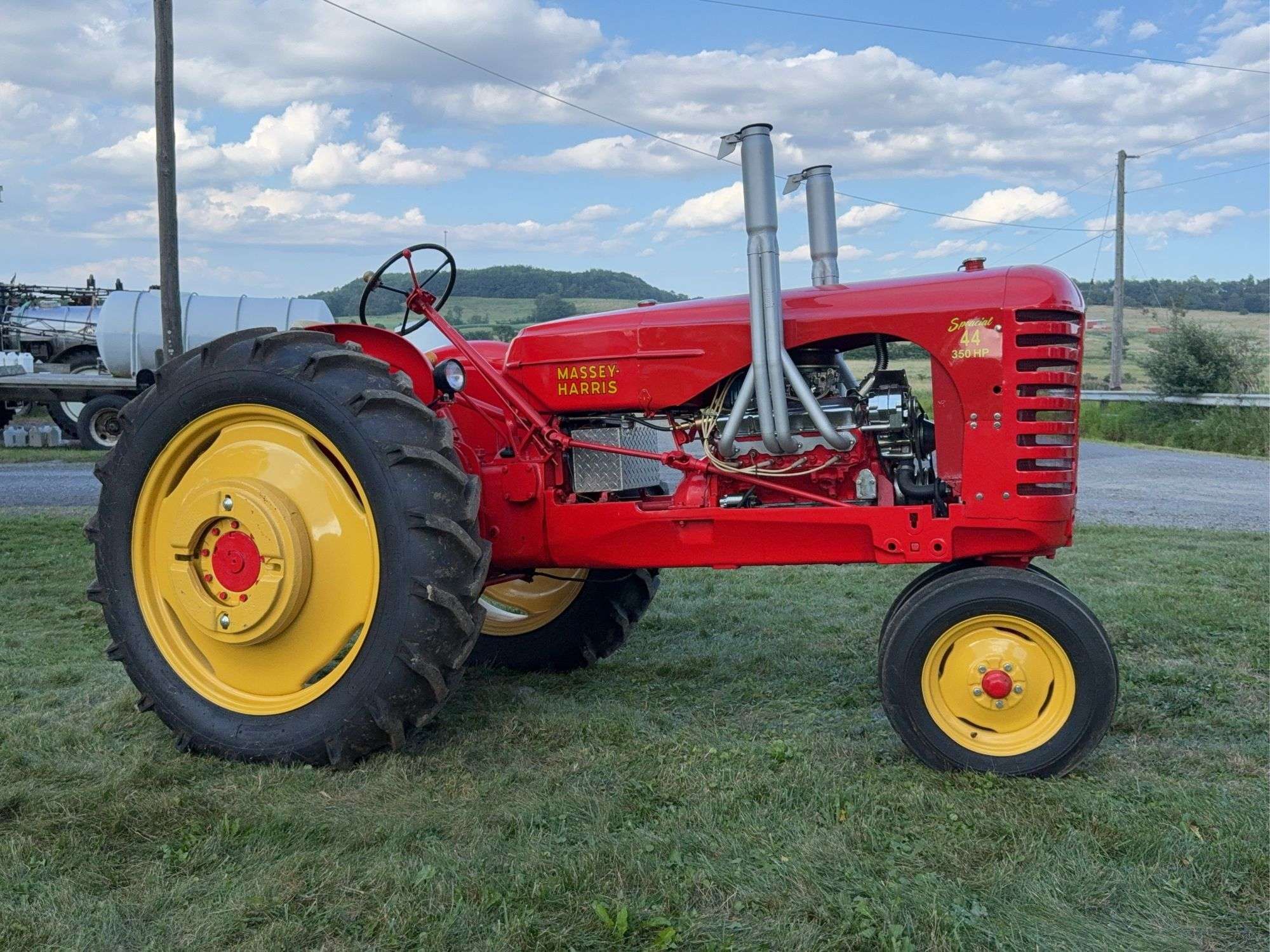 Massey-Harris 44 Special Equipment Image0
