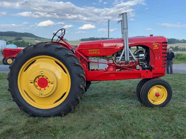 Image of Massey-Harris 44 Special equipment image 2