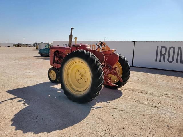 Image of Massey-Harris 44 equipment image 2
