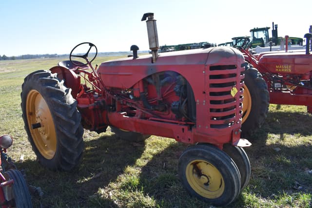 Image of Massey-Harris 44 equipment image 2
