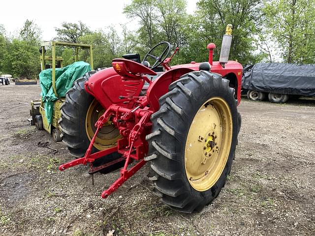 Image of Massey-Harris 44 equipment image 4
