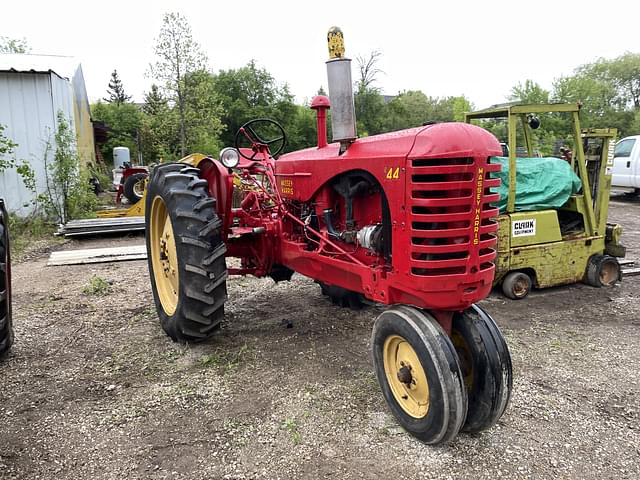 Image of Massey-Harris 44 equipment image 2