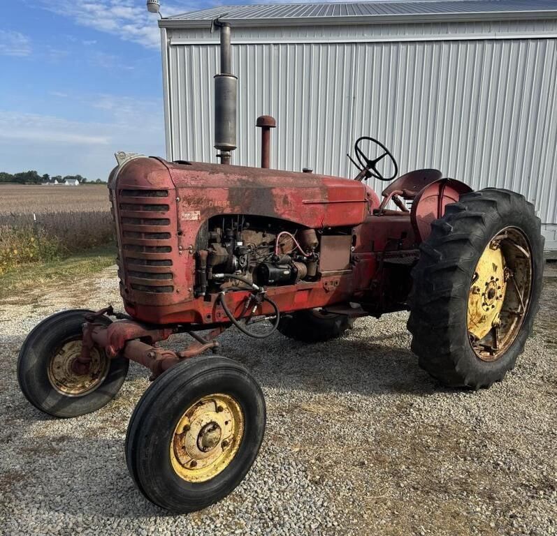 Massey-Harris 444 Equipment Image0