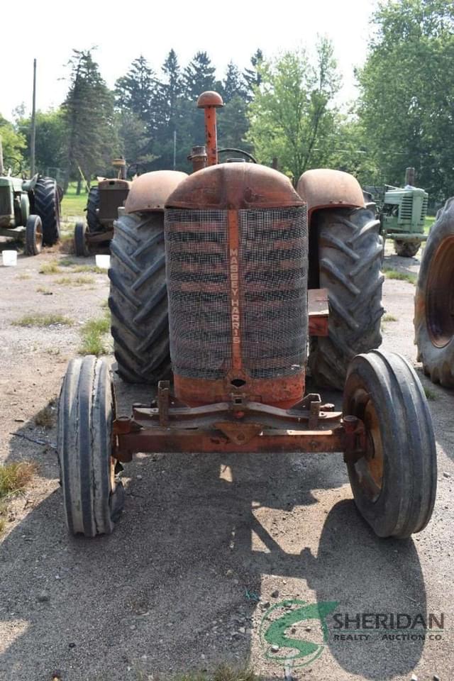 Image of Massey-Harris 55 equipment image 1