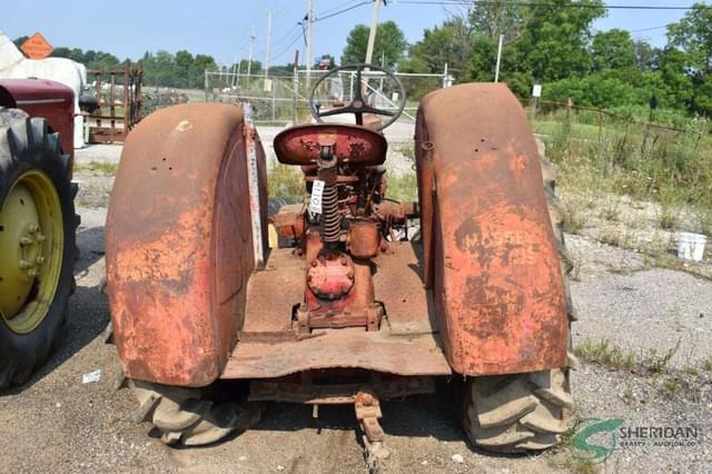 Image of Massey-Harris 55 equipment image 3