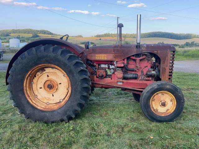 Image of Massey-Harris 55 equipment image 2